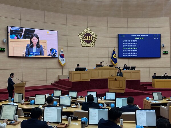 전남도의회 본회의 모습. [사진=전남도의회]