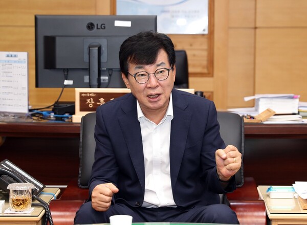 김성 장흥군수. [시사호남 DB]